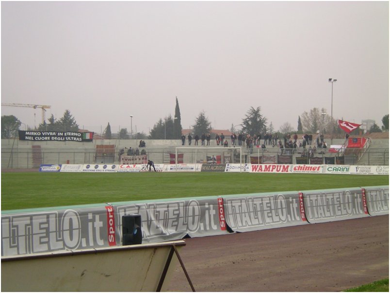 Arezzo - Piacenza  28.11.2004 014